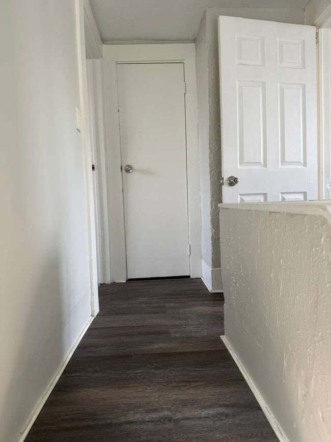 Building Photo - 3028 W 104th St