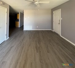 Building Photo - 2804 Alma Dr
