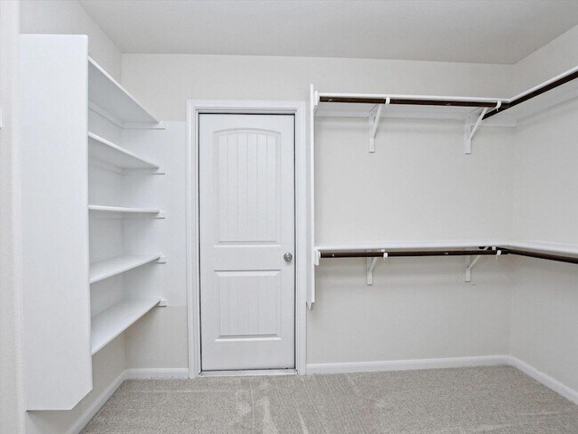 Building Photo - 316 Potters Peak Way