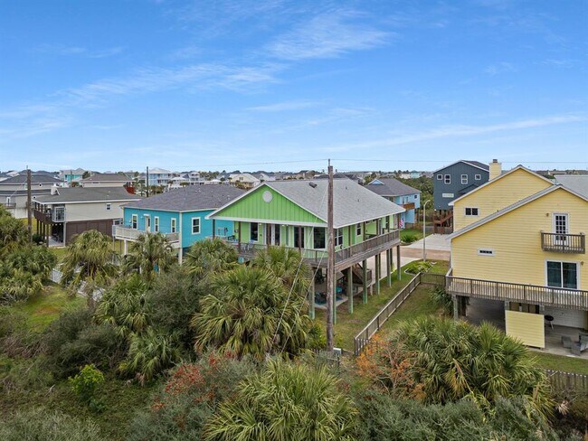 Building Photo - 4111 Isla Del Sol Dr