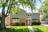 Building Photo - 581 Ivy Ct