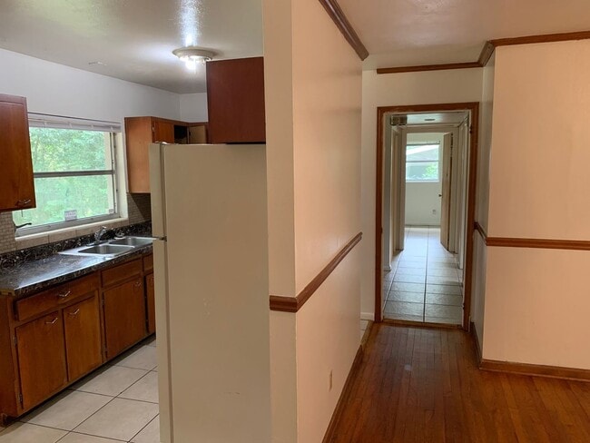 Building Photo - 4/2 House on Atkamire Drive, available now!