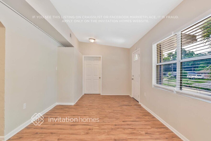 Building Photo - 5121 Liming Ave