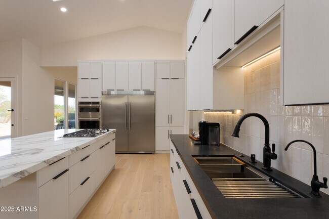 Building Photo - 12225 E Cortez Dr
