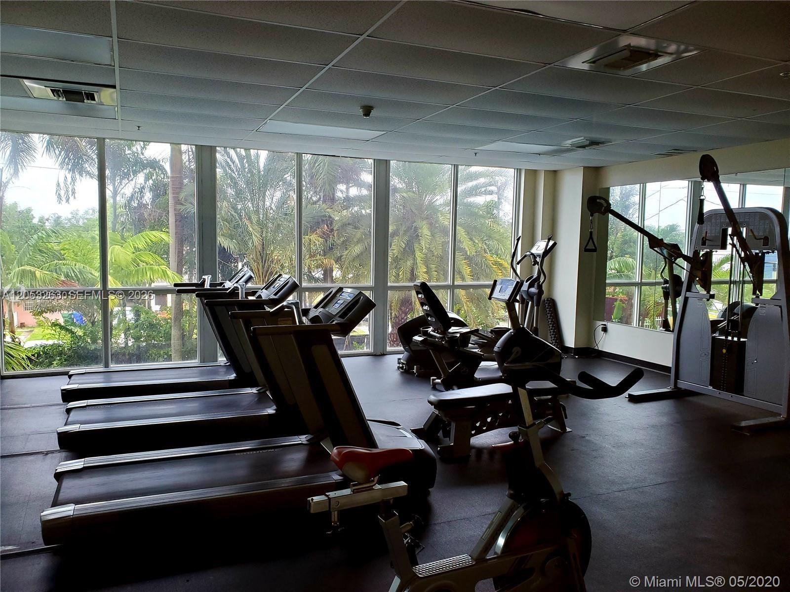 Building Photo - 3500 Coral Way