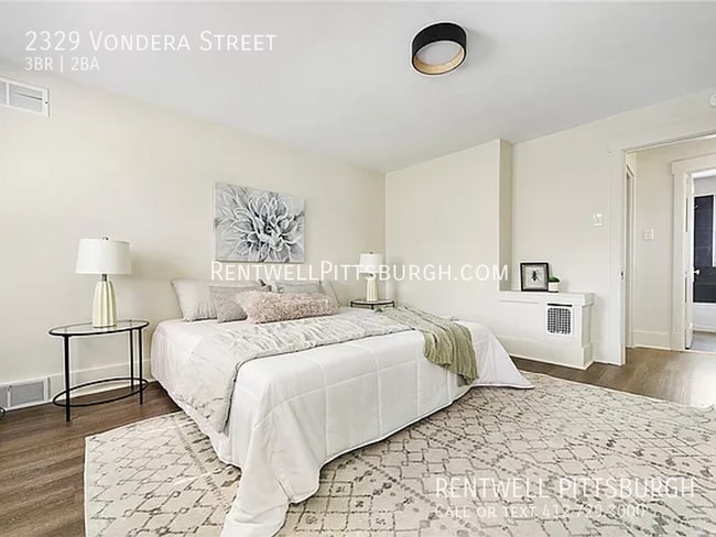 Building Photo - 2329 Vondera St