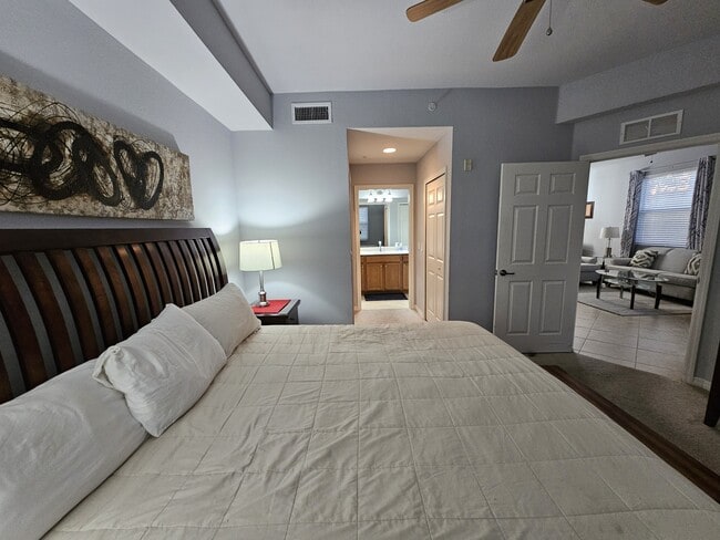 Building Photo - 10341 Heritage Bay Blvd