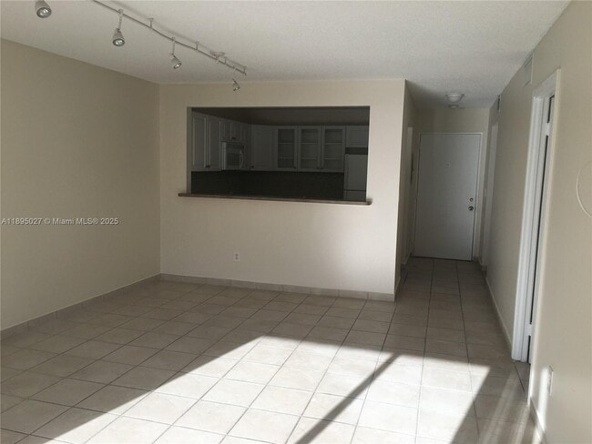 Building Photo - 7722 Camino Real