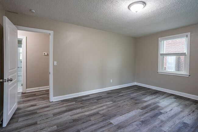 Building Photo - Welcome to this beautiful newly renovated ...