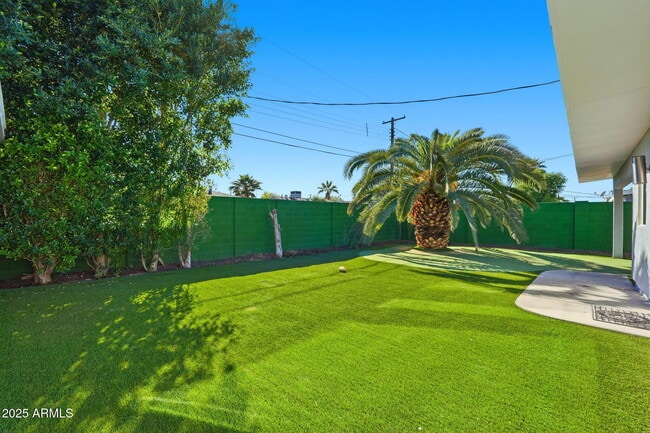 Building Photo - 7921 E Willetta St