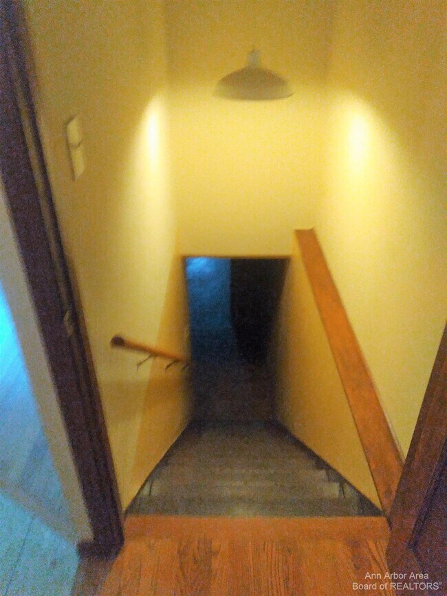 Building Photo - 5383 Textile Rd