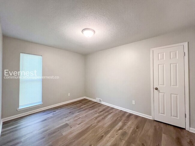 Building Photo - 4257 Renners Rd