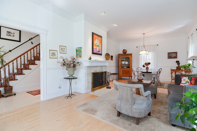 Building Photo - 3 Forest St