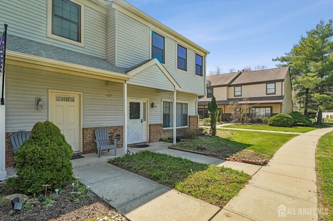 Building Photo - 1216 Thomas Ave