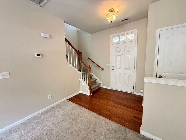 Building Photo - Coming Soon! 3 BR/2.5BA | Newly Renovated Single Family Home | Private backyard| In Charlotte!