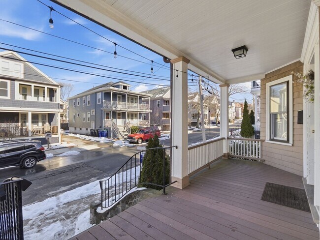 Building Photo - 28 Sunset Rd