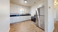 Building Photo - 2561 Irwin Rd