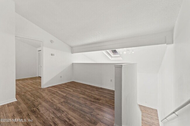 Building Photo - 1601 Challenger Ct W