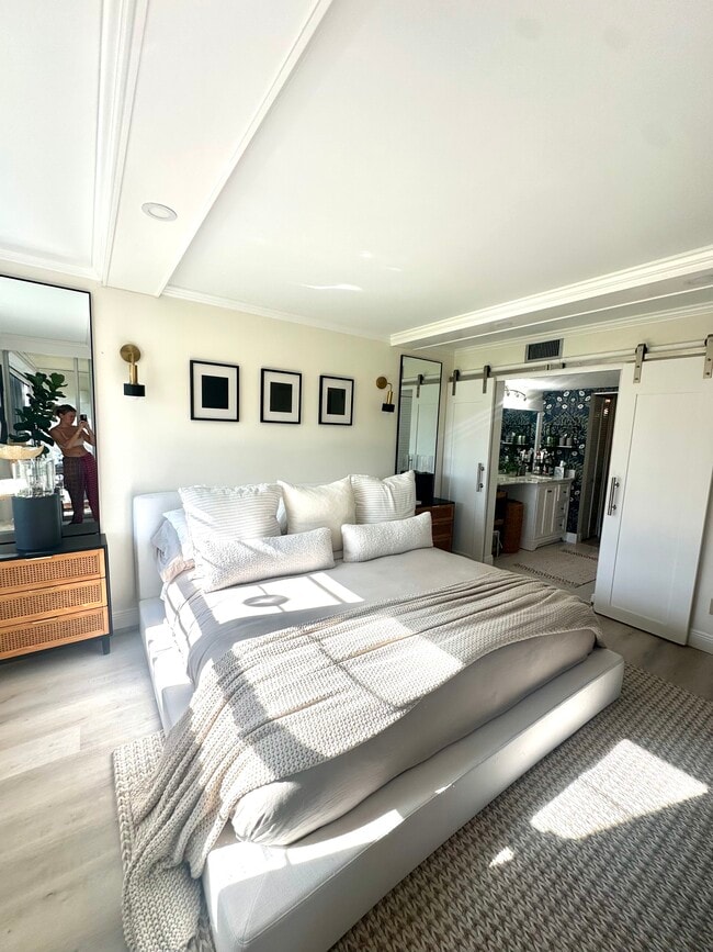 Building Photo - 1083 Forest Lakes Dr