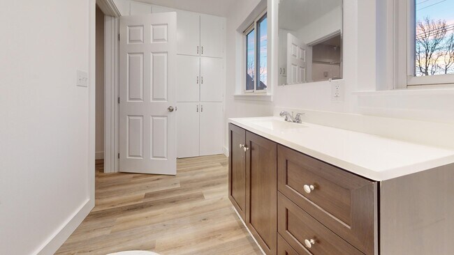 Building Photo - 16702 SE 1st St