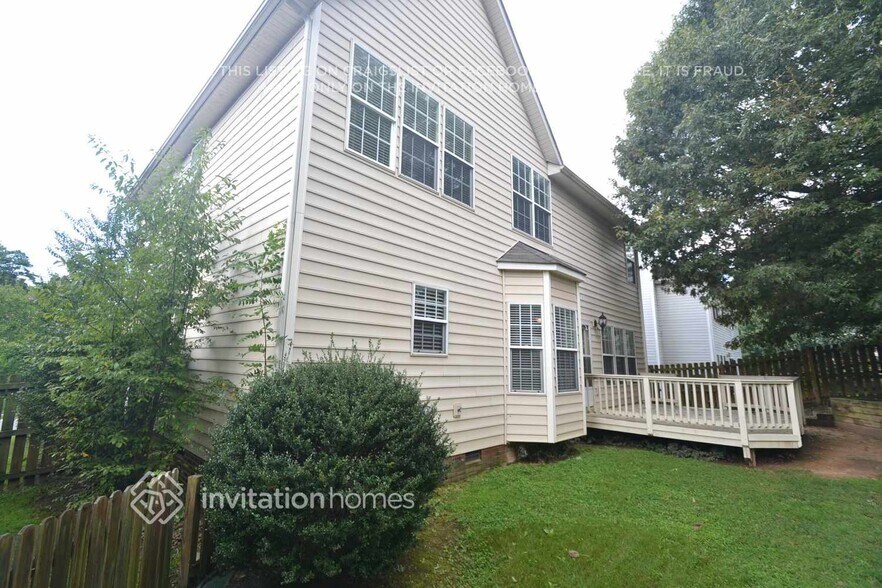 Building Photo - 8907 Walden Ridge Dr