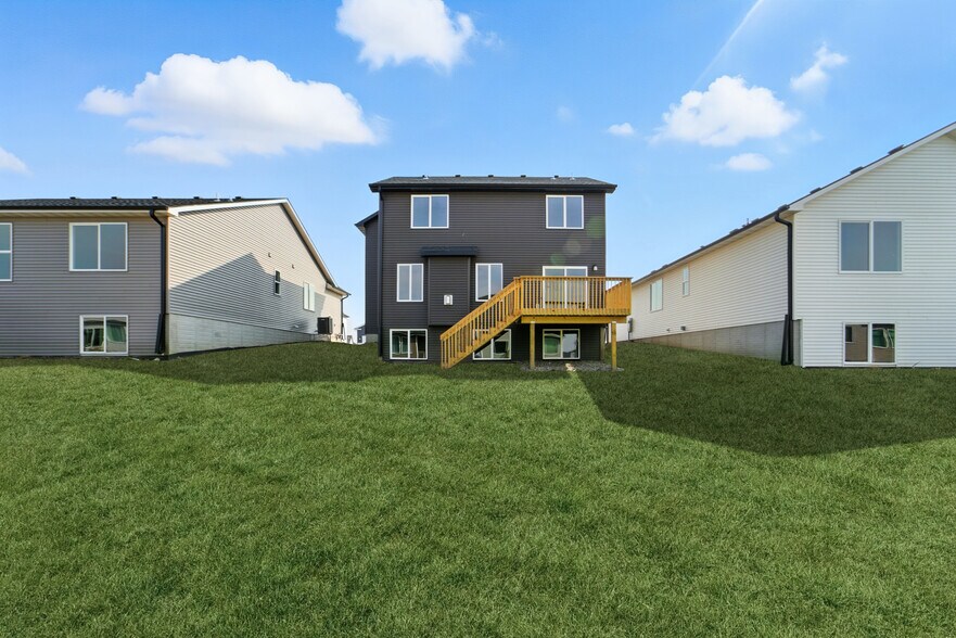 Building Photo - 4204 NE 5th St