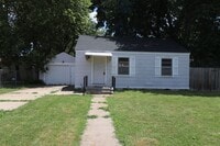 Building Photo - Updated Home for Rent