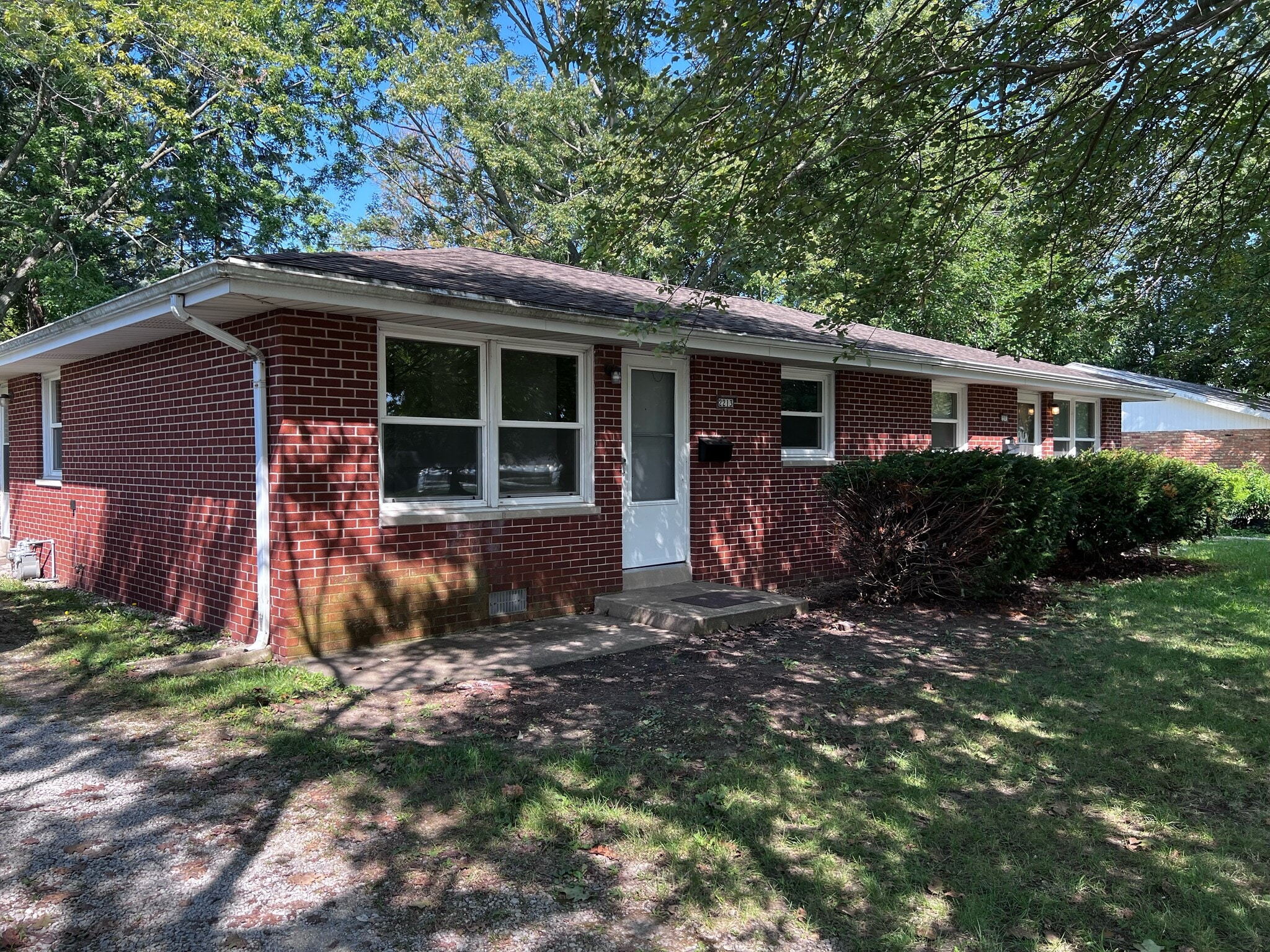 Building Photo - 2213 Philo Rd