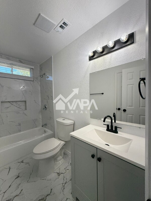 Building Photo - 8259 Sunshine Trail Dr