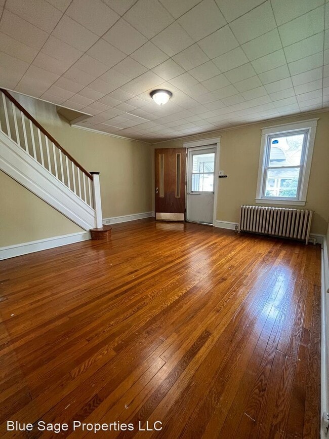 Building Photo - 3 br, 1 bath House - 509 Cypress Ave