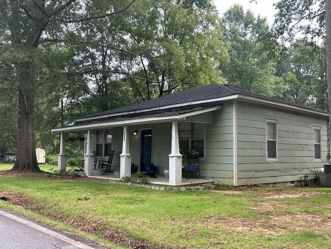 Building Photo - 6171 Collins St NE