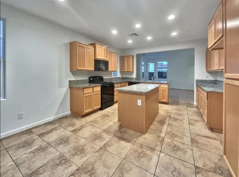 Building Photo - 1817 Terracina Dr