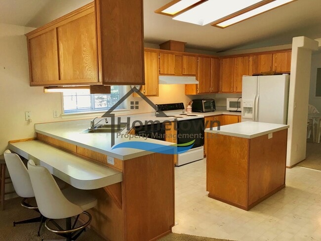 Building Photo - Riverfront Home on .62 acre Lot with Dock ...