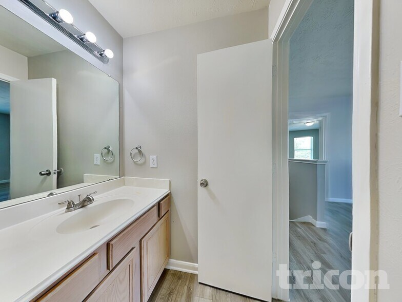 Building Photo - 20710 Hardwick Oaks Dr