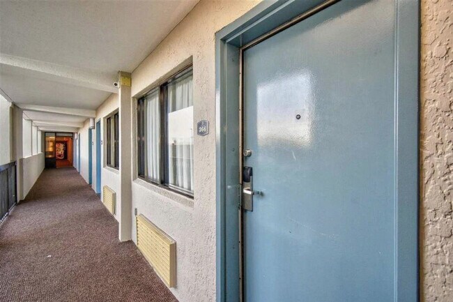 Building Photo - 2311 S Ocean Blvd