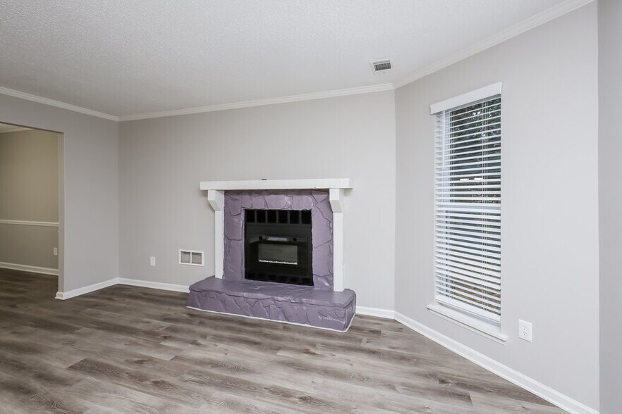 Building Photo - 3730 Rhoanoke Ct