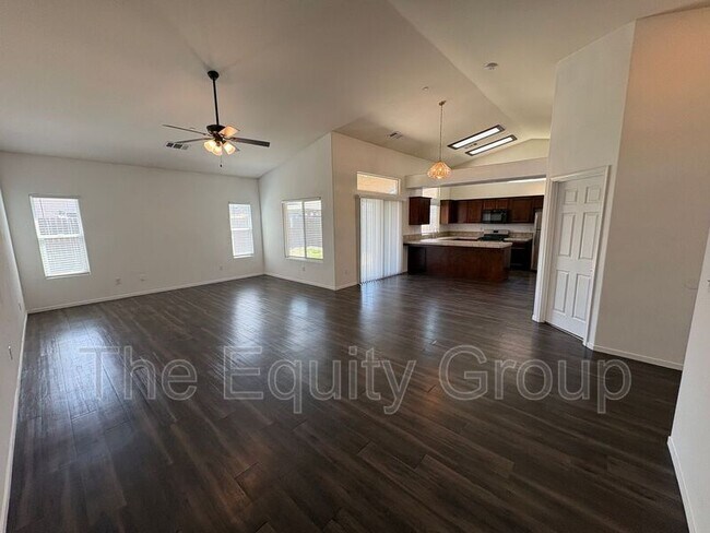 Building Photo - 30910 Jackrabbit St