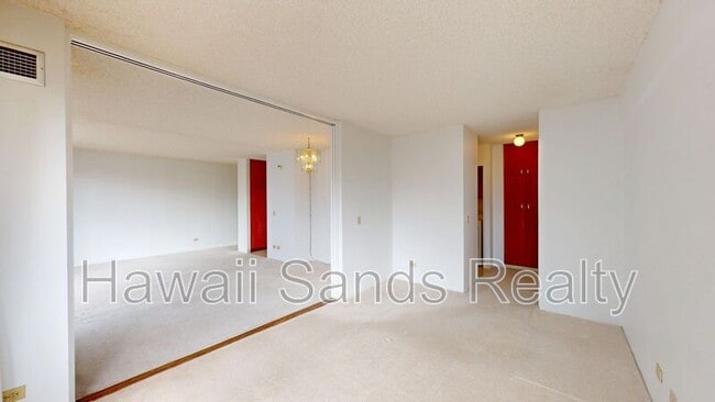 Building Photo - 710 Lunalilo St
