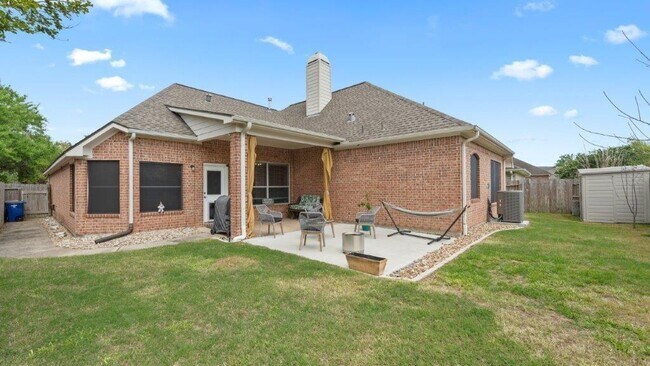Building Photo - 6163 Darlington Ct