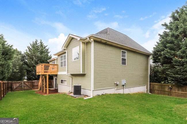Building Photo - 39 Mountain View Dr