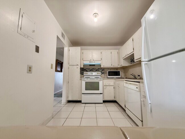 Building Photo - 4387 Trevi Ct