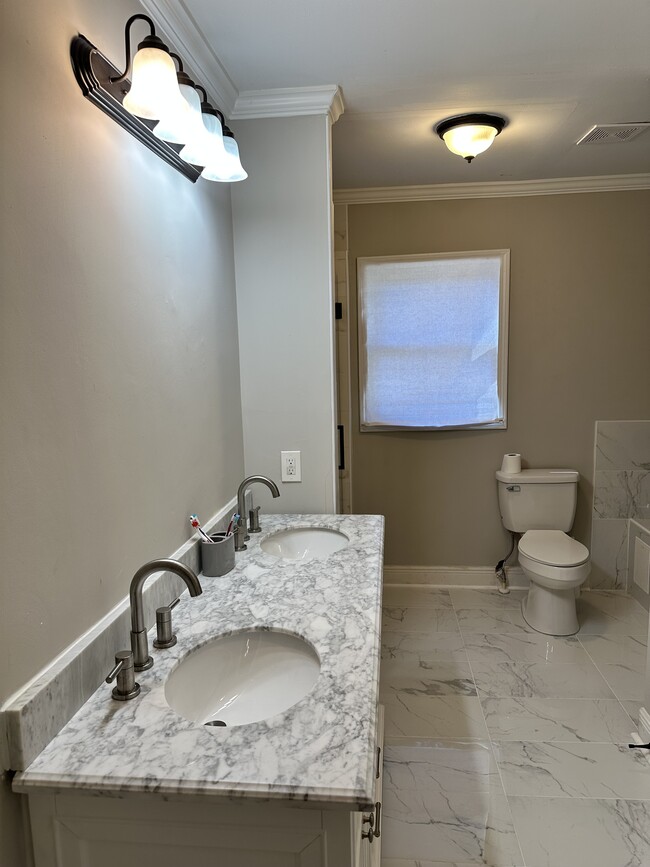 Master Bathroom/Double Vanity - 1430 Orlando St SW