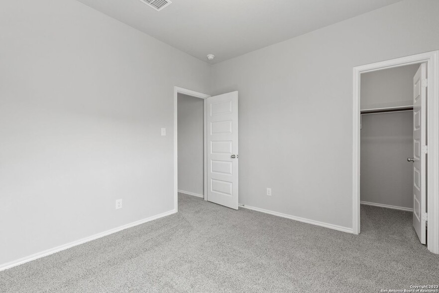 Building Photo - 2434 Dry Moss Way