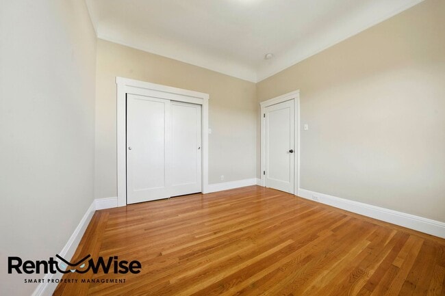Building Photo - 875 Alvarado St