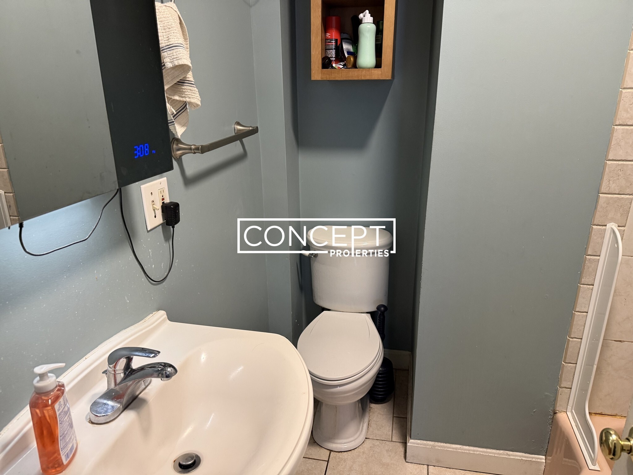 Building Photo - 846 Huntington Ave