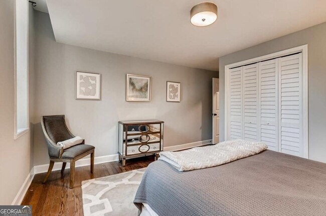 Building Photo - 1116 Piedmont Ave NE