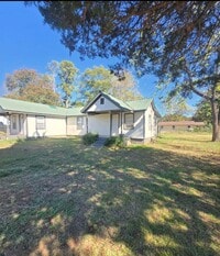 Building Photo - 515 Tuskegee St