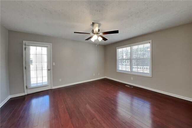 Building Photo - 76 Riverbend Trail