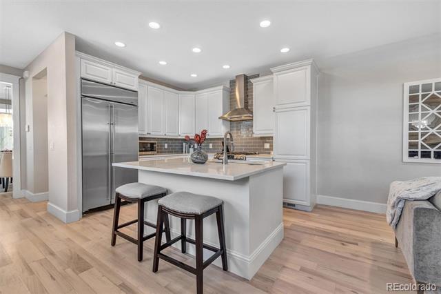 Building Photo - 423 S Humboldt St