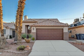 Building Photo - Fully Furnished 1-Story Home for Rent in t...